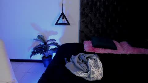 RALF online show from May 15, 4:54 am