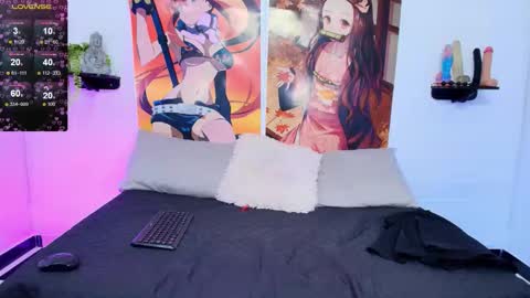 im_riley_ online show from March 18, 1:50 pm