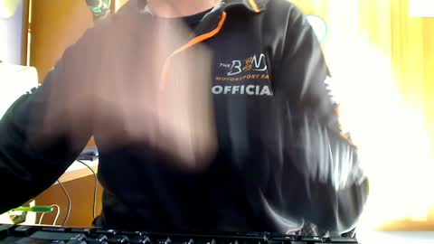 Aussie Guy online show from June 11, 2:33 am