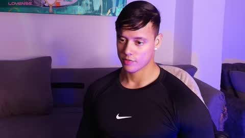 imconor online show from January 8, 10:59 pm