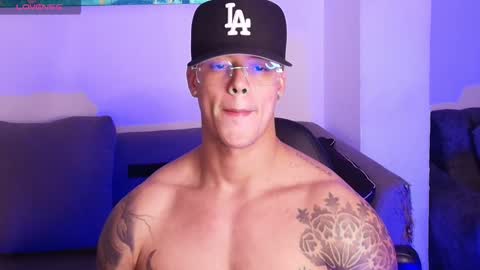 imconor online show from February 10, 8:56 pm