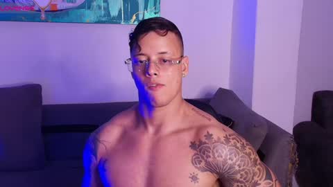 imconor online show from May 1, 11:21 pm