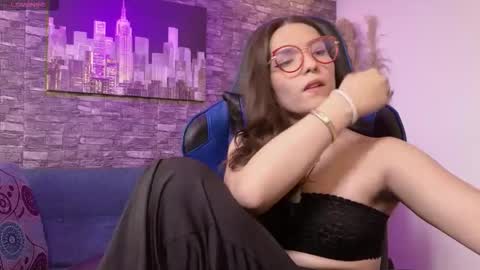 Karen  online show from September 11, 7:48 pm