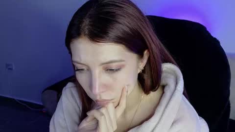 Sienna online show from February 13, 10:57 pm