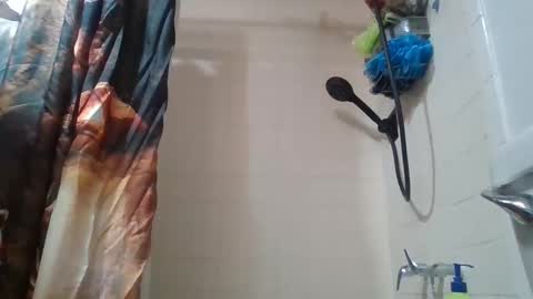 Imstuckhere online show from March 26, 11:37 am