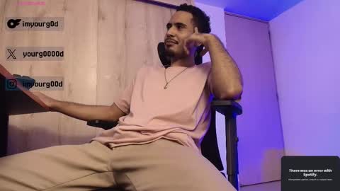 Daniel   thumb up me please its important Im new INDEPENDENT MODEL online show from March 14, 4:27 am