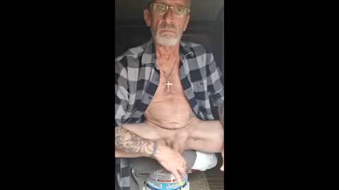 inches_long1 online show from April 12, 8:51 am