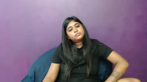 Snapshot of indian_rimmelx chatting on February 28, 9:25 am Melz online show from February 28, 9:25 am