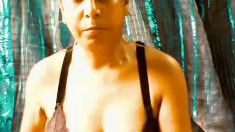 indian_spice_girl online show from March 24, 8:42 am