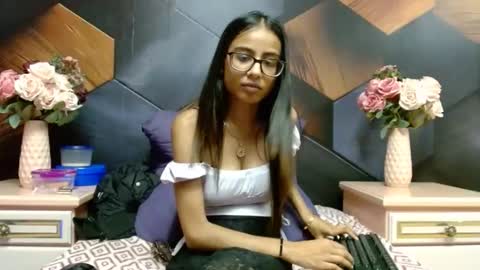 Armani online show from January 24, 1:36 pm