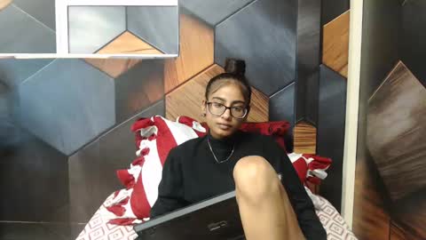 Armani online show from February 5, 6:56 am