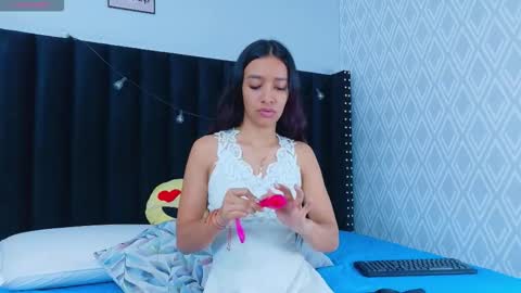 indianbeautiful online show from December 3, 12:17 pm