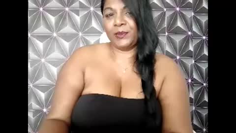 indiandelia online show from January 10, 9:15 am