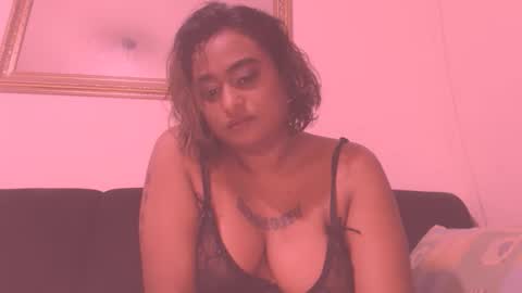 Indianflame6902 online show from May 17, 8:29 pm