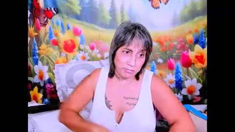 indianroxy27 online show from February 13, 2:26 am