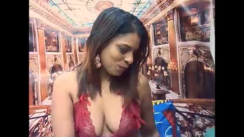 indiansexyass4u2luv online show from December 3, 6:36 am