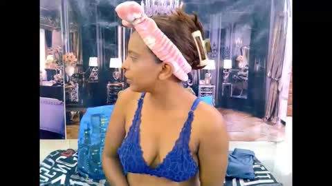 indiansexyass4u2luv online show from March 24, 9:04 am