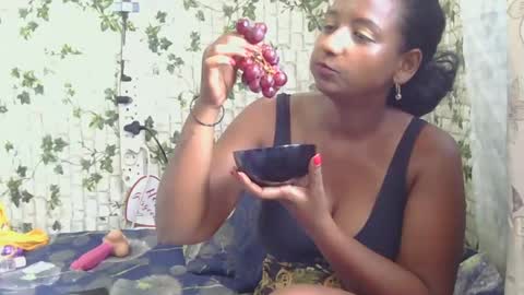 Snapshot of indiantina01 chatting on January 26, 12:33 pm tina online show from January 26, 12:33 pm