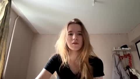 Sofia online show from June 15, 2:42 pm