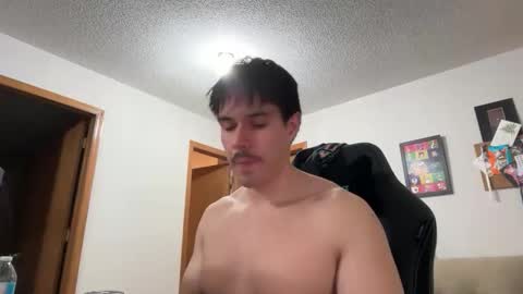 Lucas online show from April 12, 3:32 am