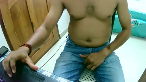 Inglorious Hairy Uncut online show from January 30, 10:19 am