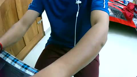 Inglorious Hairy Uncut online show from December 2, 7:33 pm