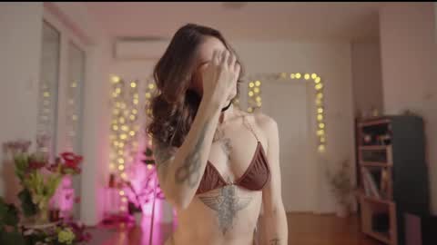 Xenia online show from February 19, 8:22 am