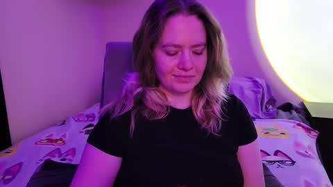 Faye online show from January 19, 4:33 am