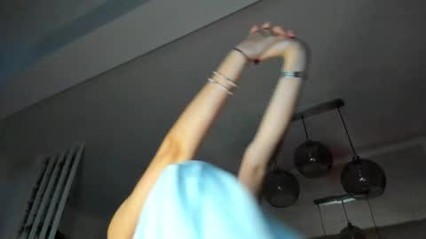 Ir s room online show from November 28, 6:10 am