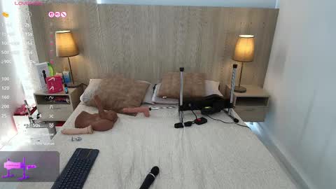 Iris online show from September 12, 8:55 pm