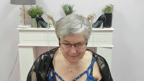 I R I S online show from January 9, 7:14 am