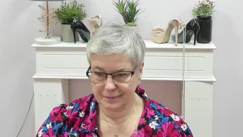 I R I S online show from February 24, 7:11 am