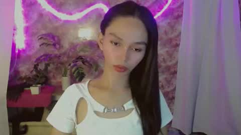 IRISH AND TRIXIE online show from June 7, 8:47 pm