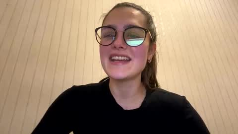 irisss31 online show from January 16, 7:31 pm