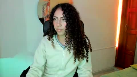 Snapshot of irix_moon chatting on October 15, 4:05 am irix_moon online show from October 15, 4:05 am