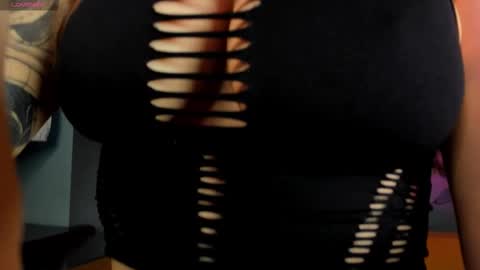 irma_bucciarati online show from December 19, 9:05 am