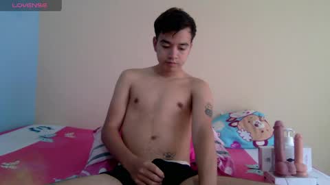 irondante01 online show from April 10, 12:21 pm