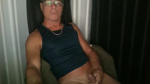 ironout007 online show from October 16, 10:48 am