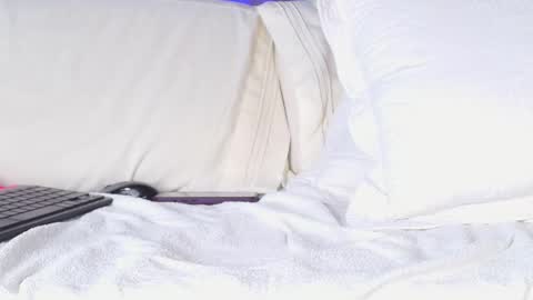 Isa online show from October 25, 12:44 am