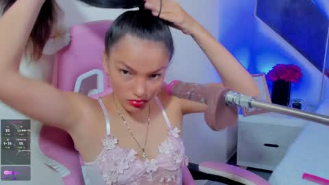 isa_kolins online show from March 30, 2:06 pm