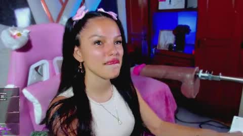 isa_kolins online show from April 14, 2:53 pm