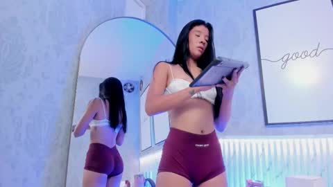    online show from March 26, 11:26 am