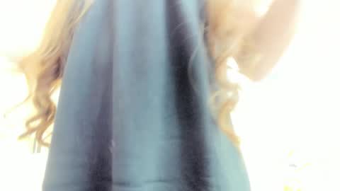 Isa online show from January 14, 8:28 pm