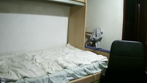 Isaac99c online show from February 3, 4:57 am