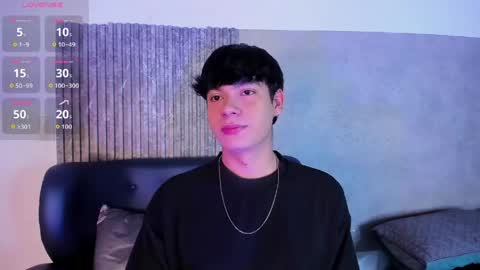 isaac online show from April 18, 1:24 pm