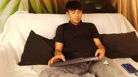 isaac_grimm online show from January 19, 3:38 am