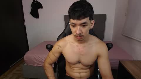 muscle isaac online show from May 26, 11:55 pm