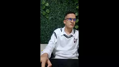 Isaac online show from March 3, 5:14 am