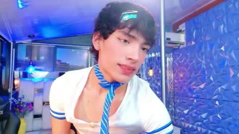 isaacnova online show from April 29, 8:46 pm