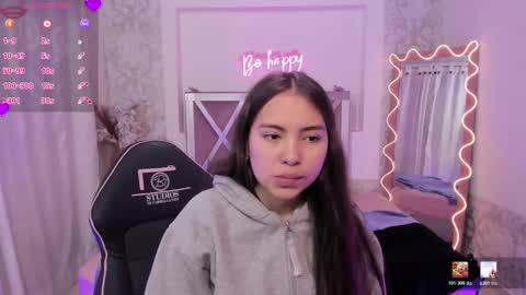 ISABELA  online show from February 4, 11:36 am